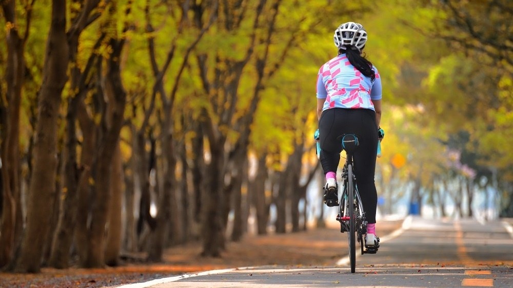 WEB woman cycling-513022-edited